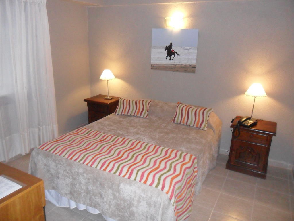 Hotel Victoria Pinamar Exteriör bild