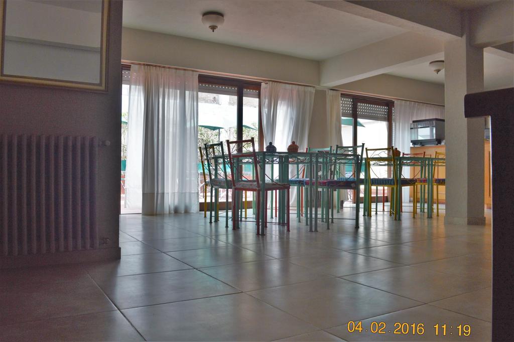 Hotel Victoria Pinamar Exteriör bild